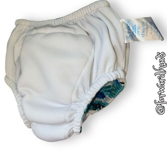 Bundle Sale 3 for $15 | i Play 12 month Diaper | 18-22 lbs UPF 50+ - Picture 5 of 7